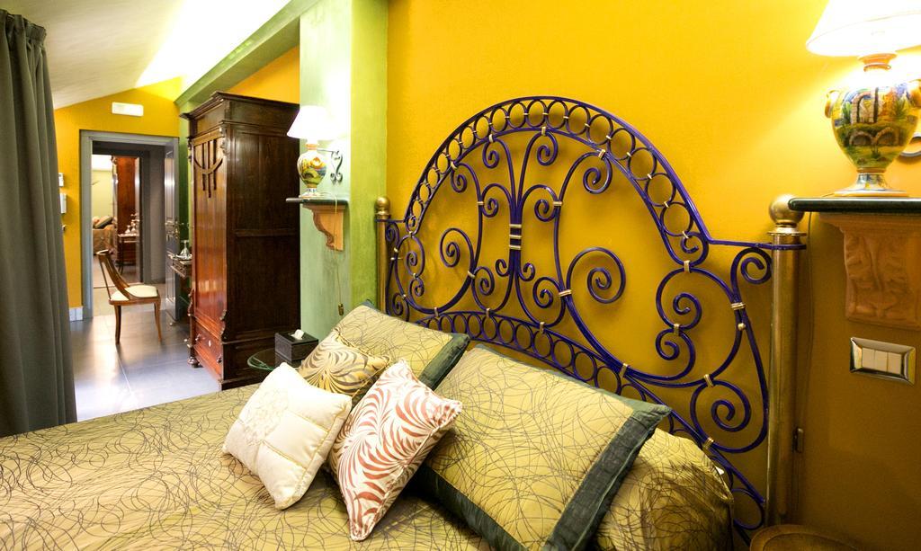 Animosa Suites Кастільйоне-ді-Сицилія Екстер'єр фото