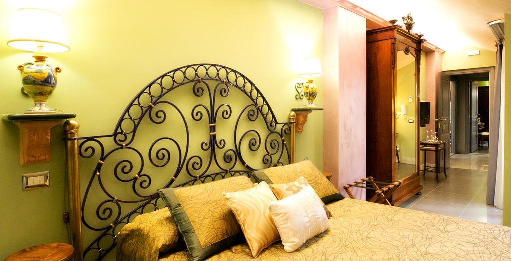 Animosa Suites Кастільйоне-ді-Сицилія Екстер'єр фото